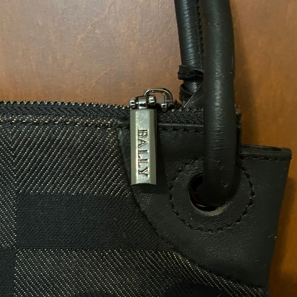 Bally Black Brown Fabric Shoulder Bag with Leather Trim and Coin Pouch - Picture 4 of 16
